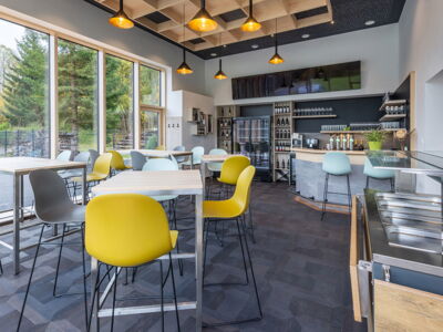 Verkostungsraum für Gastronomie und Hotellerie der Produktionsküche Kulinarwerk Fresh in Haus bei Schladming