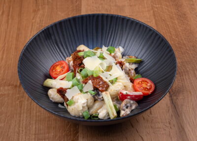 Online Essen bestellen für daheim oder Urlaubsgäste Region Schladming - Beispielbild: Gnocchi-Teller